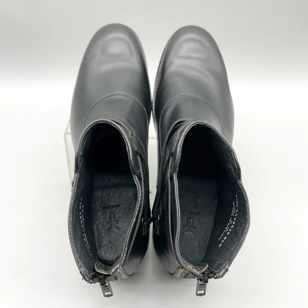 Frye goth punk
